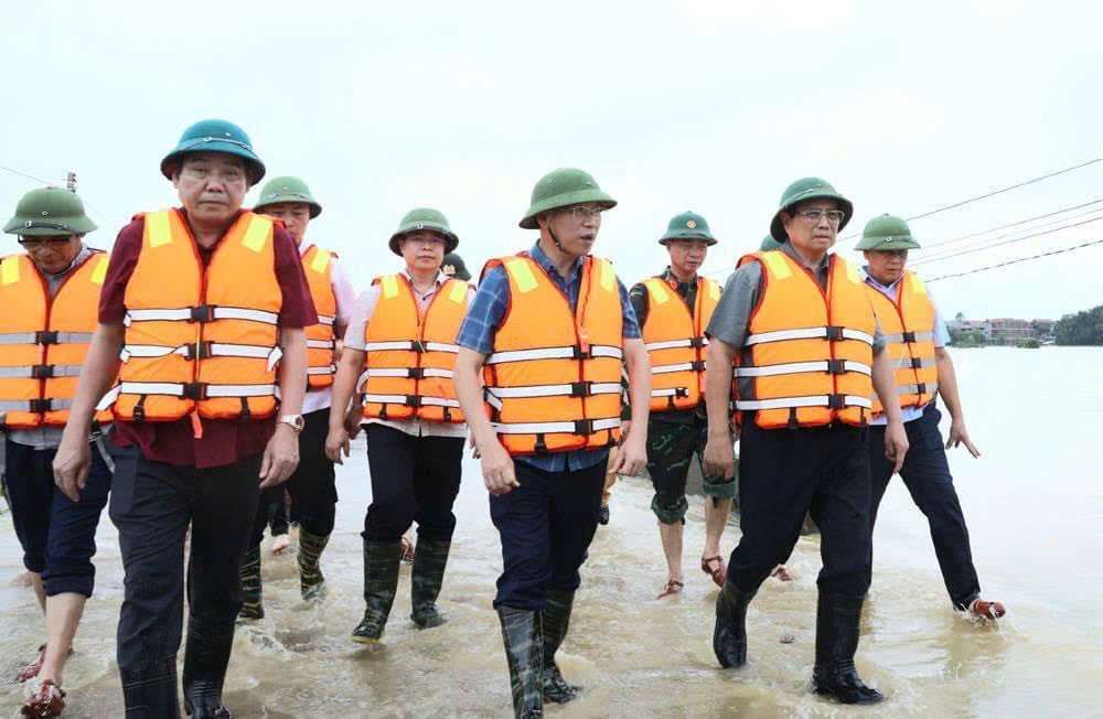 Thủ tướng Phạm Minh Chính kiểm tra, chỉ đạo công tác phòng, chống lũ tại Bắc Giang