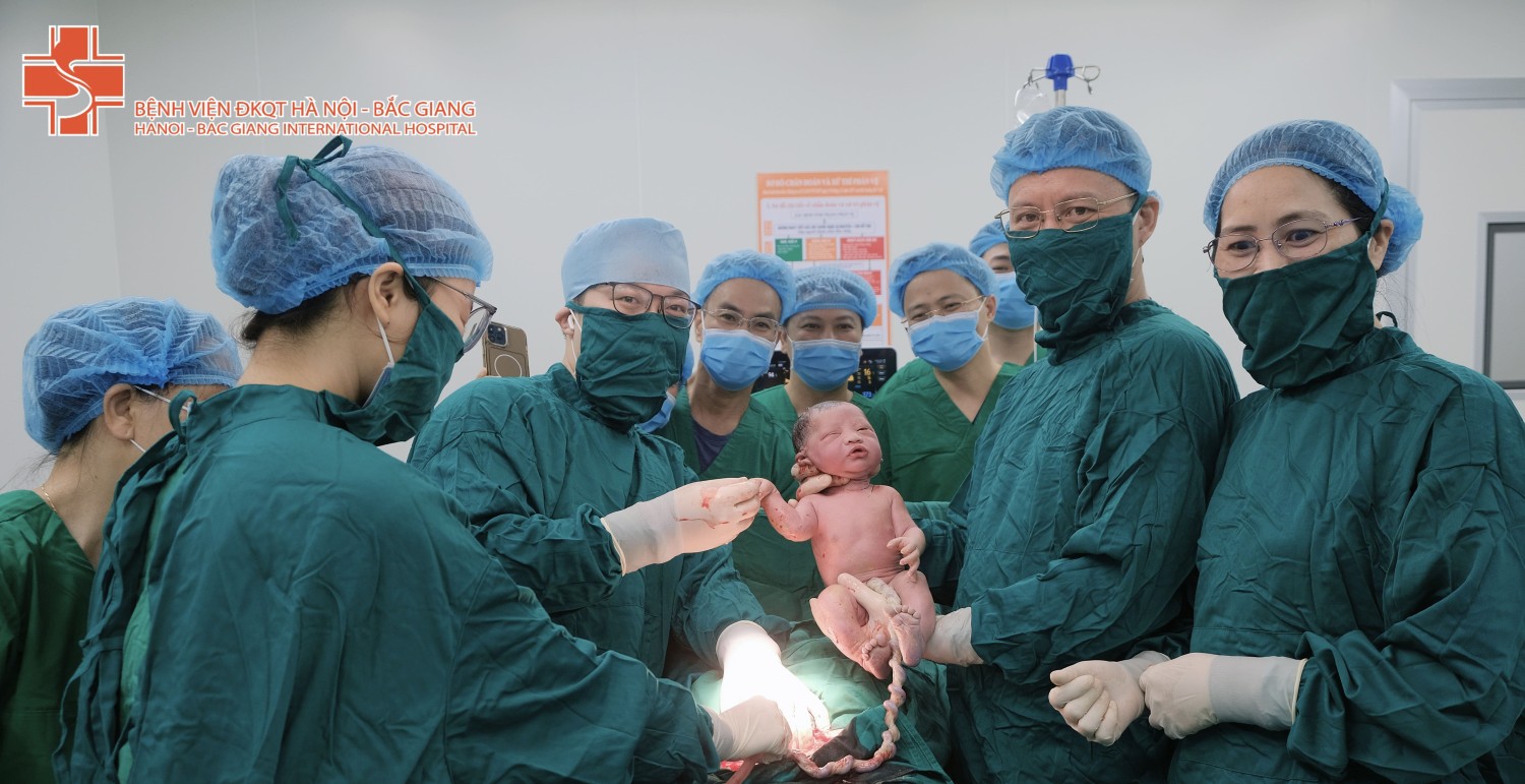 Tiếng khóc đầu tiên tại Bệnh viện Đa khoa Quốc tế Hà Nội - Bắc Giang